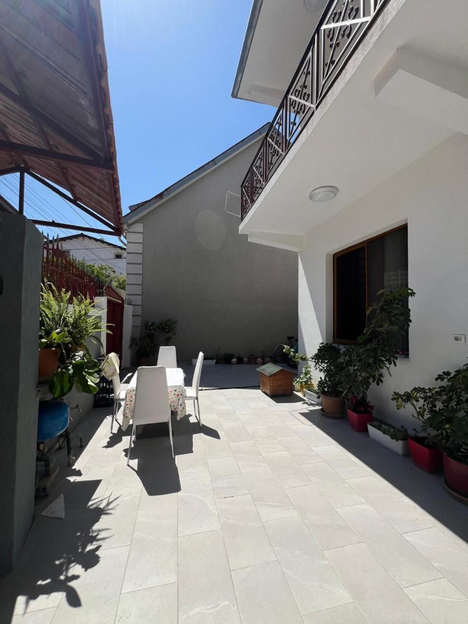 David Guesthouse Shkodra Kültér fotó